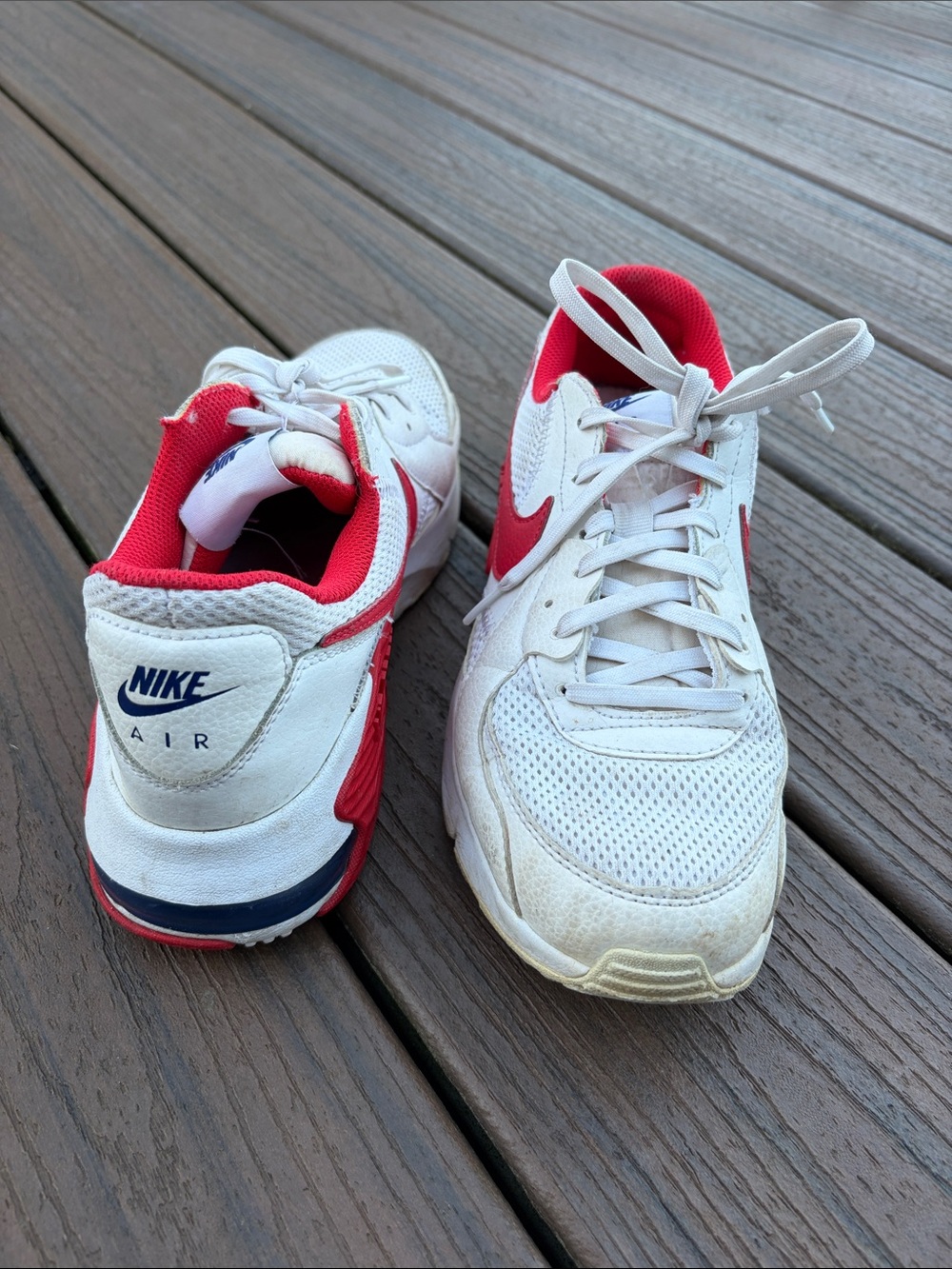 Nike Air Max White & Red Sneakers with blue accent